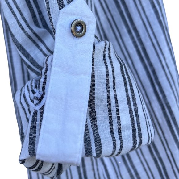 🌸4/$50🌸 Longsleeved Gray and White Striped Tunic - Picture 12 of 16